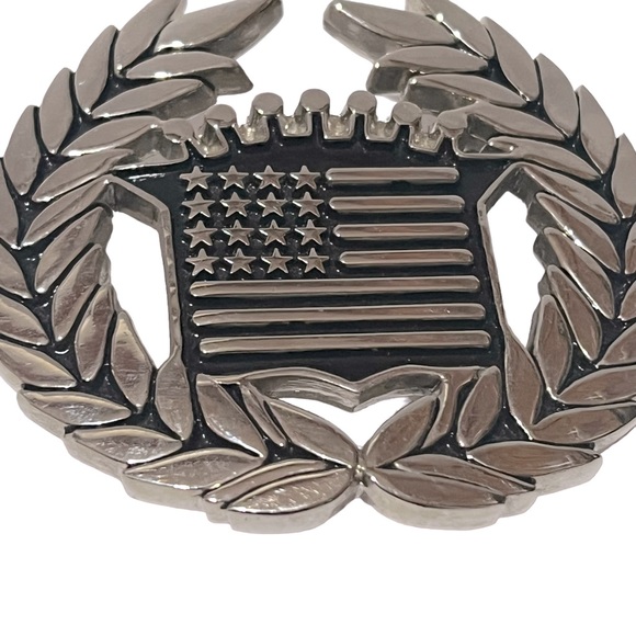 Vintage CADILLAC FAMOUS Stars & Straps men’s chrome belt buckle EUC - Picture 2 of 7